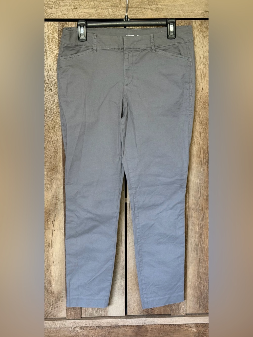 Old Navy Women’s Slim Straight Pixie Mid-Rise Gray Pants